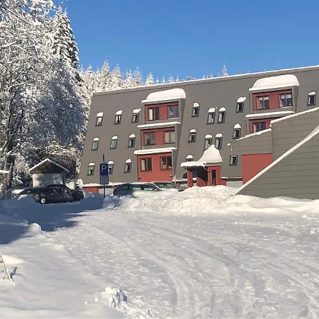 Apartment Ramzova Kometa Ostruzna